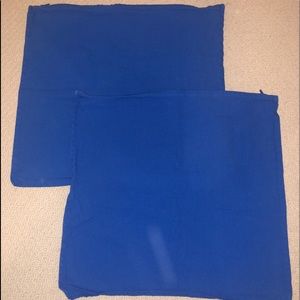 2 blue pillow case covers